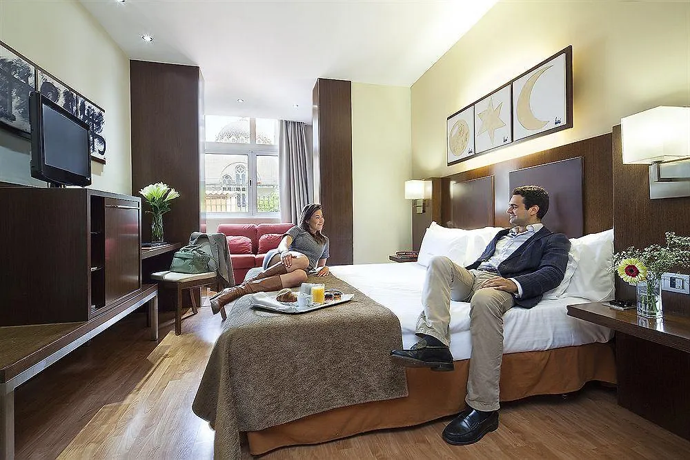 Acta Atrium Palace Barcelona España